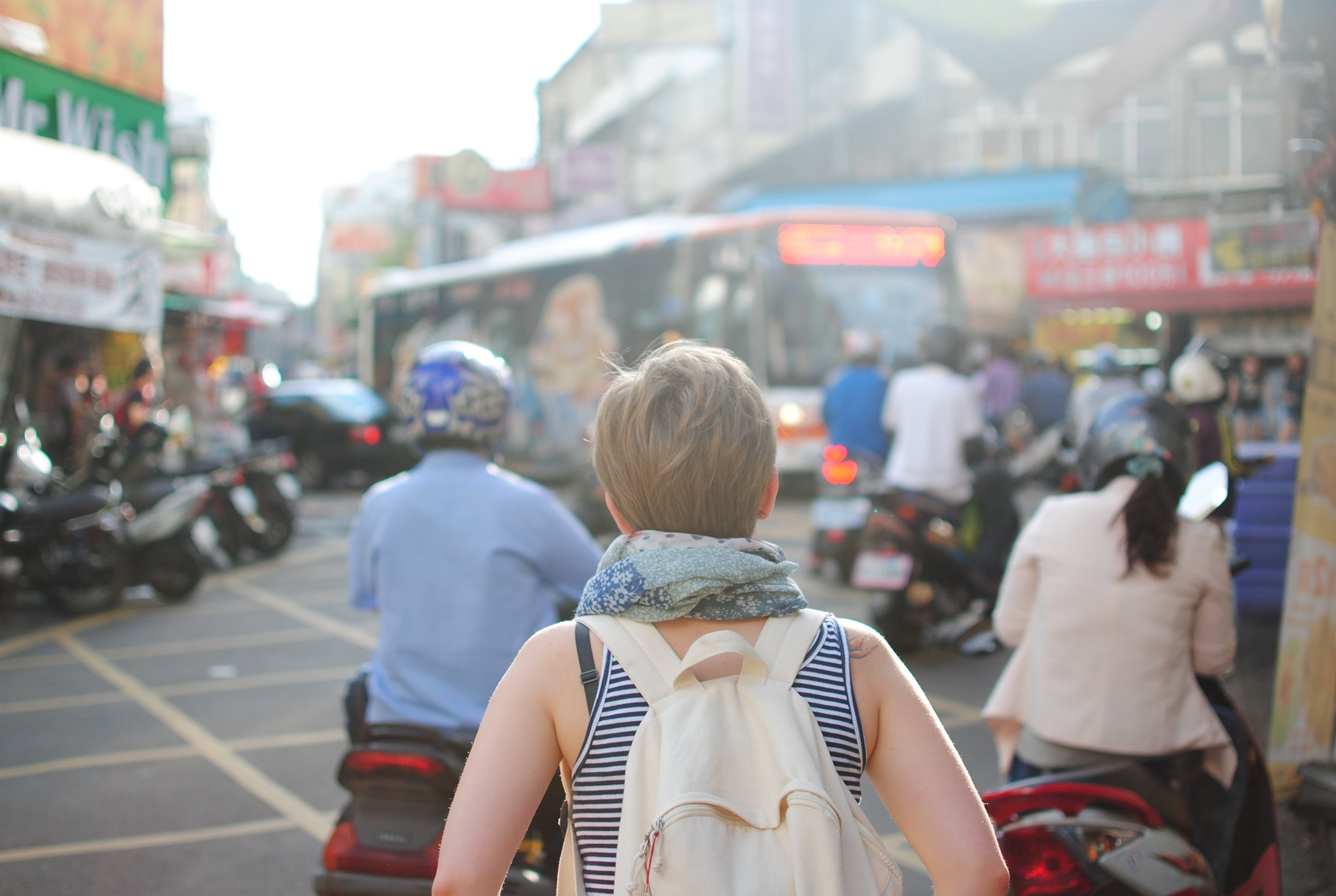 8 tips to survive in traveling Vietnam for Backpackers 5